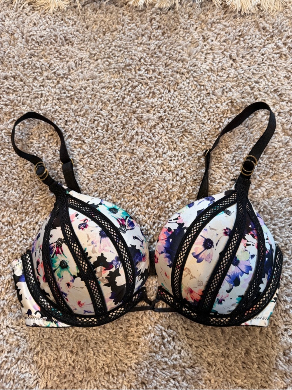 Victorias Secret Bombshell Push-Up Bra